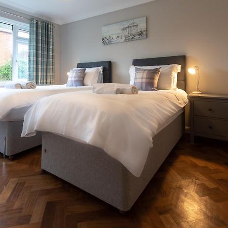Kings Field Maisonette Eastleigh Buitenkant foto