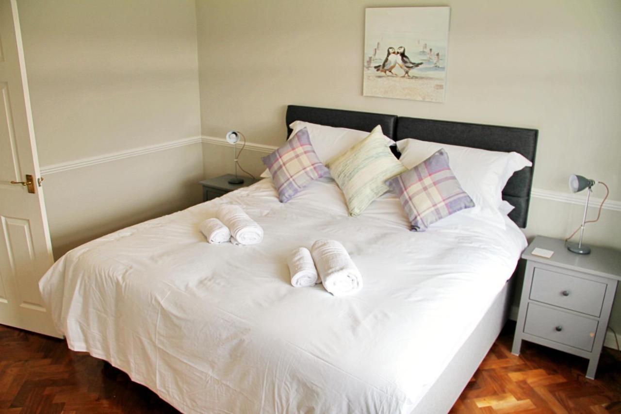 Kings Field Maisonette Eastleigh Buitenkant foto