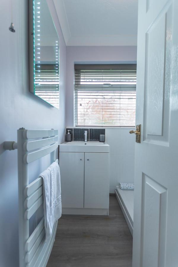 Kings Field Maisonette Eastleigh Buitenkant foto