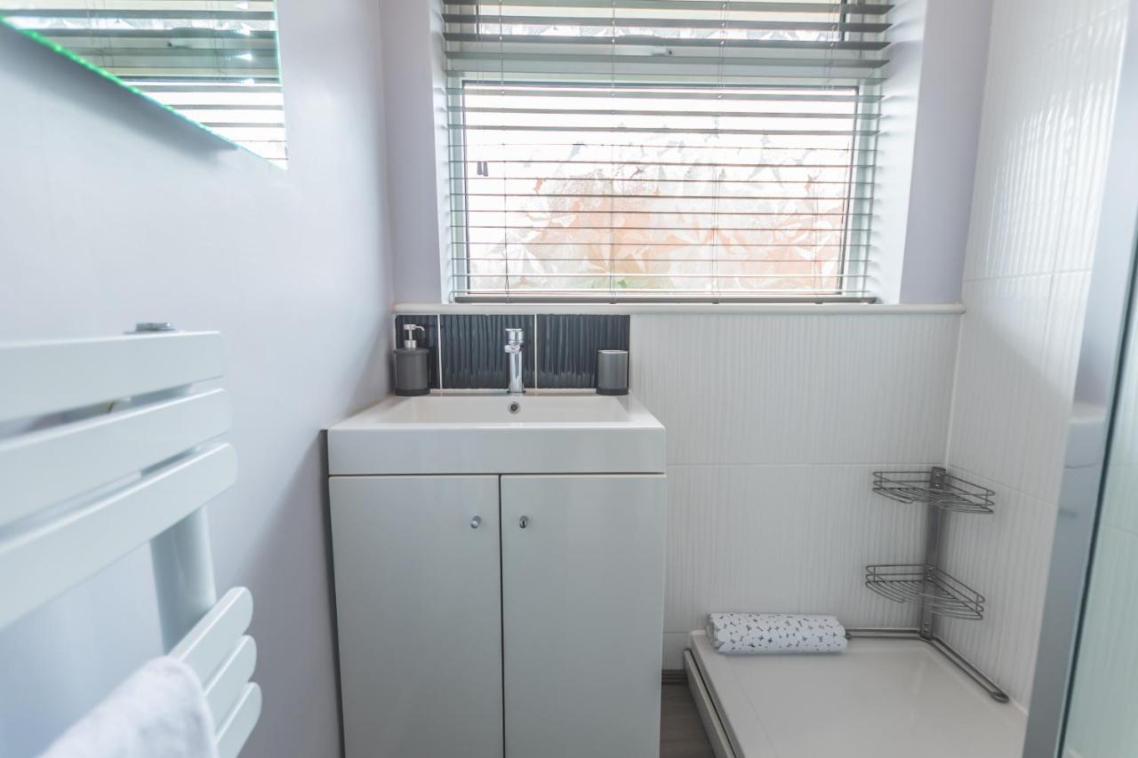 Kings Field Maisonette Eastleigh Buitenkant foto