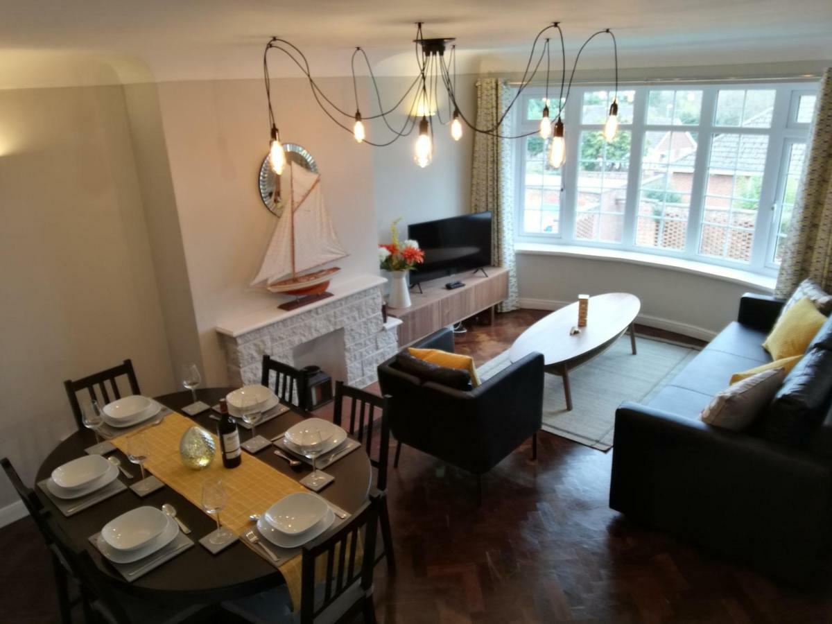 Kings Field Maisonette Eastleigh Buitenkant foto
