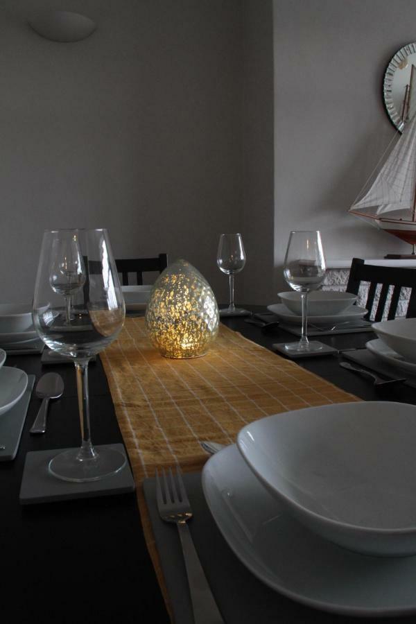 Kings Field Maisonette Eastleigh Buitenkant foto